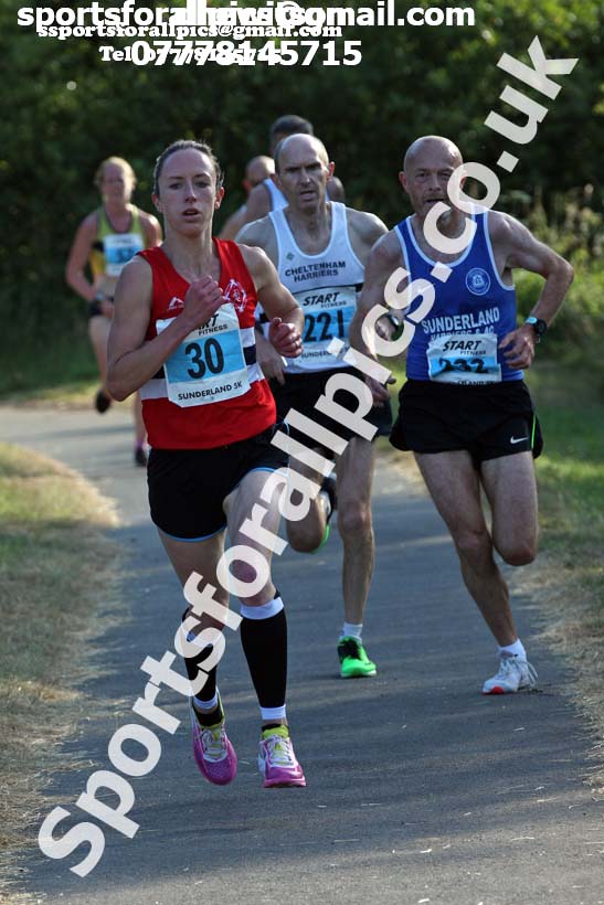 Veteran and womens 2018 Sunderland 5k Road Races, Silksworth, Sunderland. Photo: David T. Hewitson/Sports for All Pics